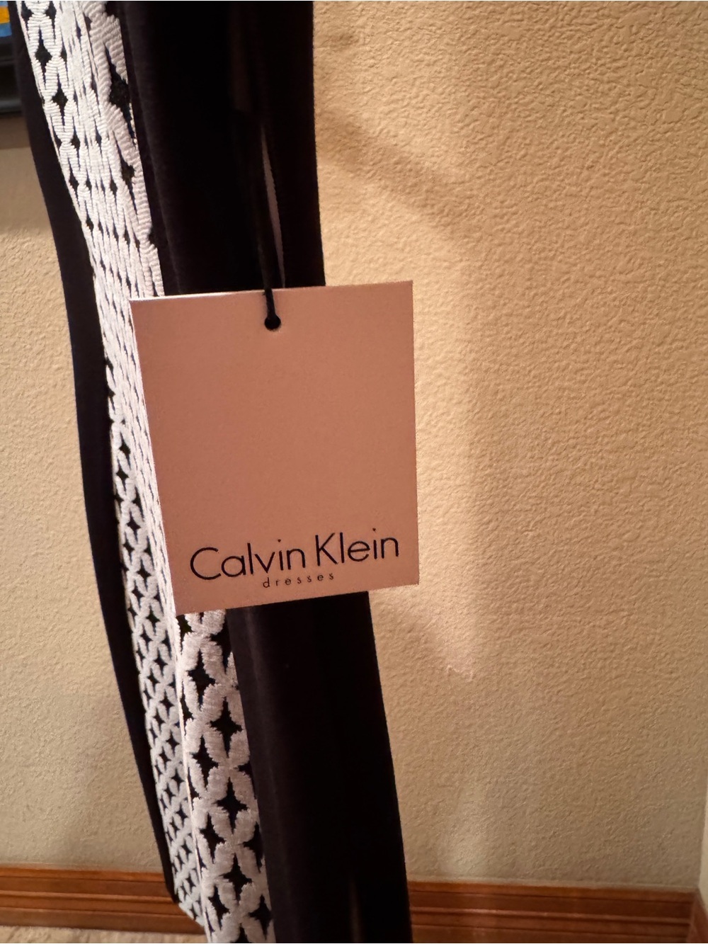 Calvin Klein Classy Black & White Slimming Patterned Sheath Dress - Picture 5 of 7